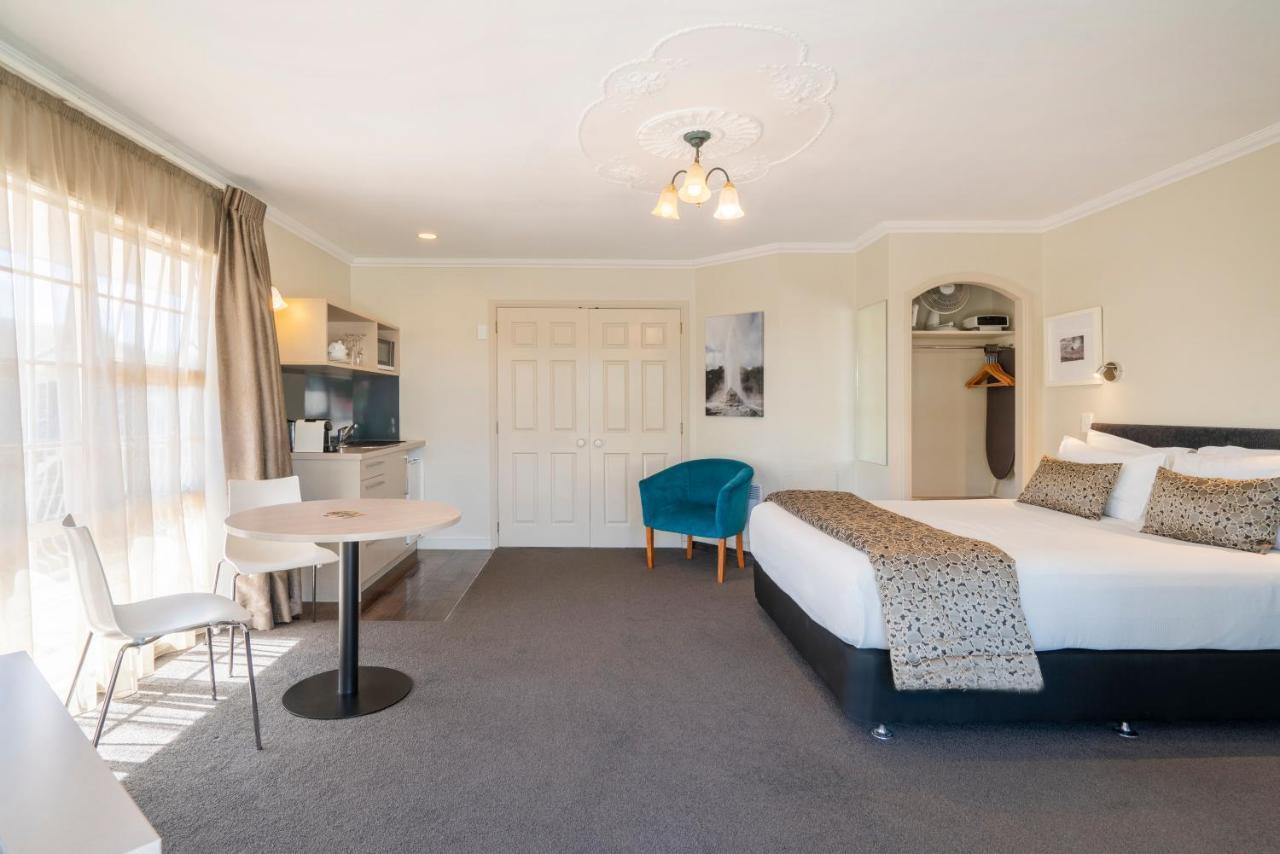Silver Fern Rotorua Suites & Spa Exterior foto